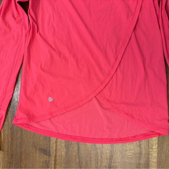 Lululemon Sun Shelter Long Sleeve Rash Guard Coral Size S - Picture 8 of 8